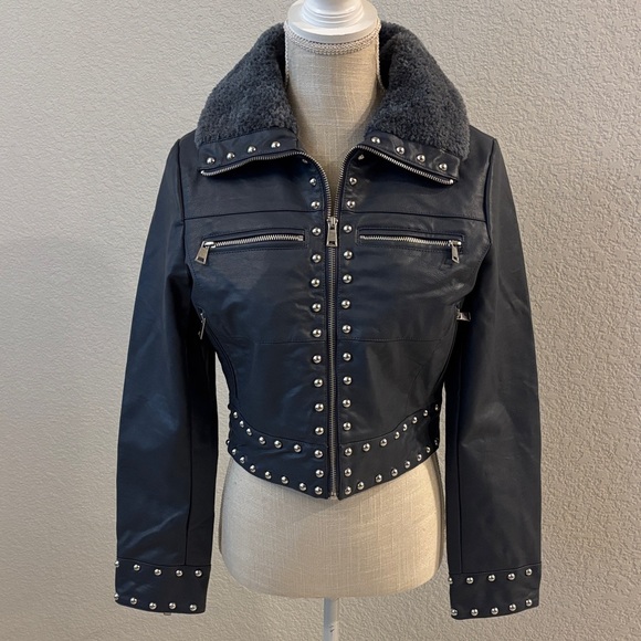 NWT Silence + Noise Grey Studded Faux Leather Jacket W/Gray Faux Fur Collar S/P - Picture 1 of 11
